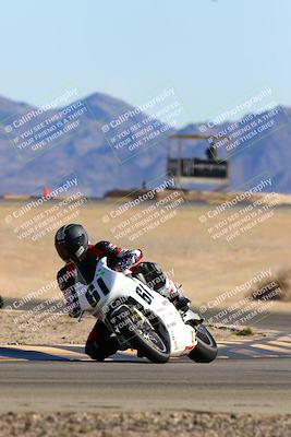 media/Jan-08-2022-SoCal Trackdays (Sat) [[1ec2777125]]/Turn 4 (1145am)/